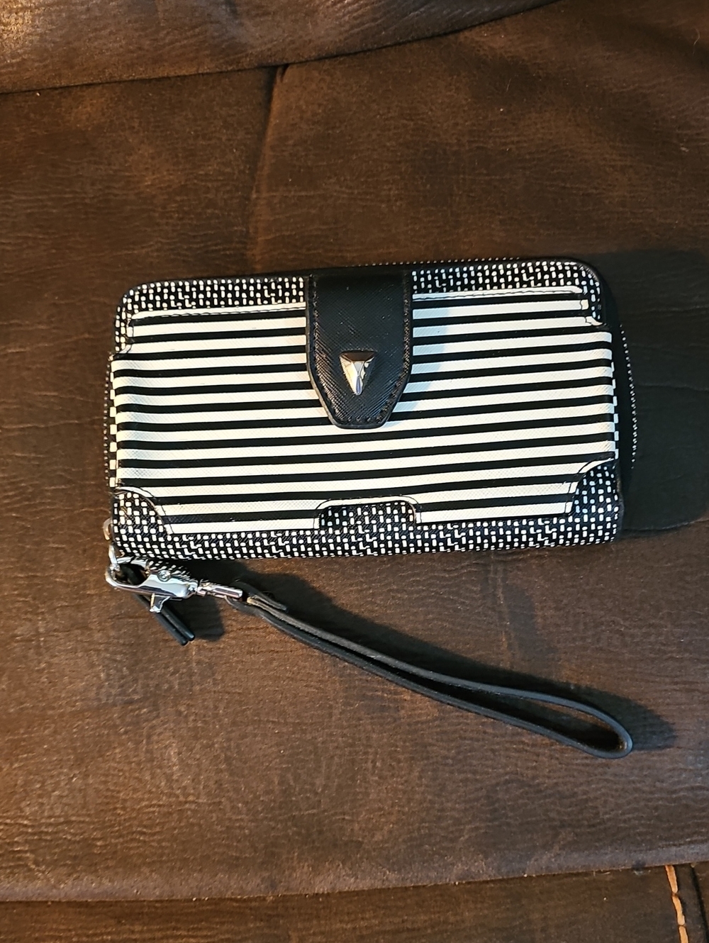 Stella & Dot Black and White Striped Wristlet Wallet